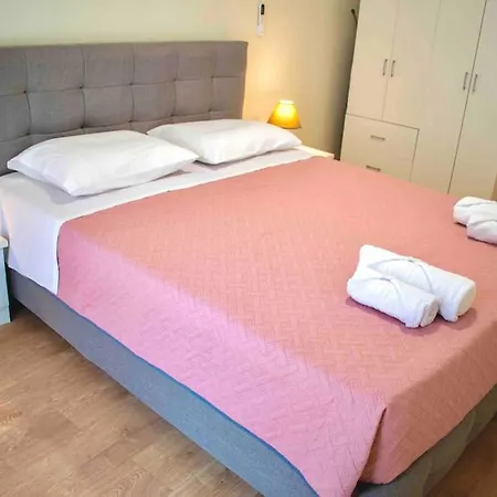 Appartement Metaxa *